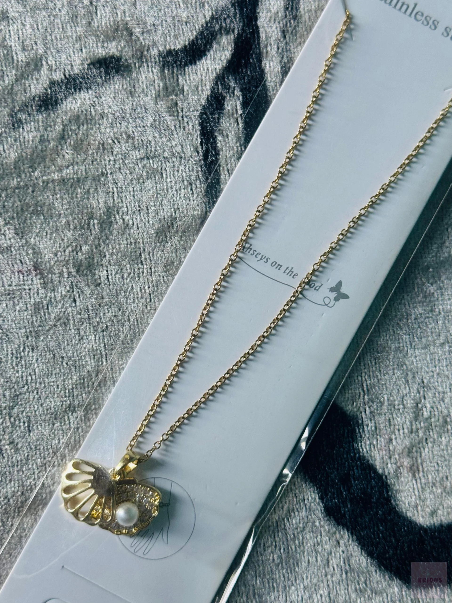 Shell and Pearl Necklace - Krious Crafts